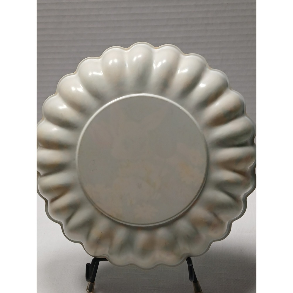 Vintage 1970s Easter Bunny Eggs Chicks Plastic Serving Bowl Scalloped Edges 10" - Picture 3 of 6